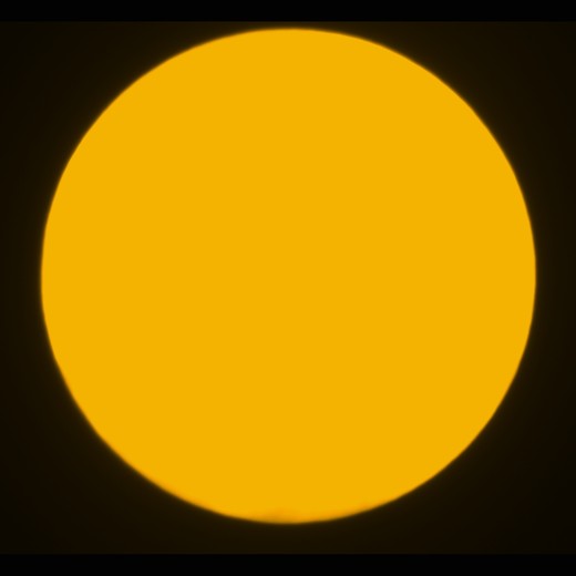 Solen 24. juli 2026, let skydække